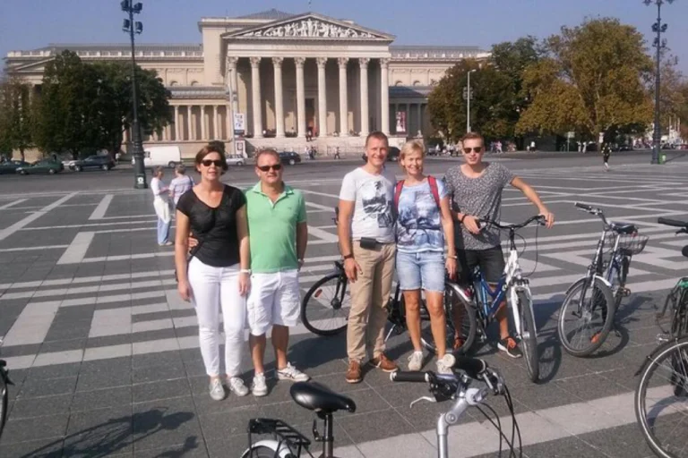 Budapest City Biking Tour – Exploring Hungary’s Capital on Two Wheels (CentralHungary)4