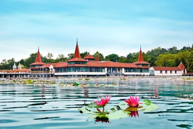 Hévíz Thermal Lake (Hévíz) 1
