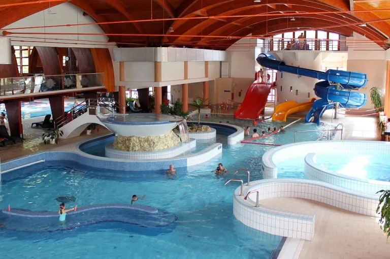 Zsóry Thermal Bath (Mezőkövesd) (1)